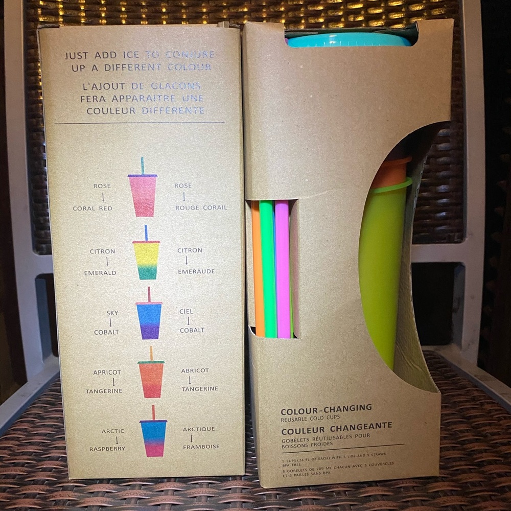❗️COLOR CHANGING CUPS❗️